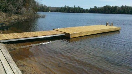 8ft x 24ft Floating Pontoon Dock 6.jpg